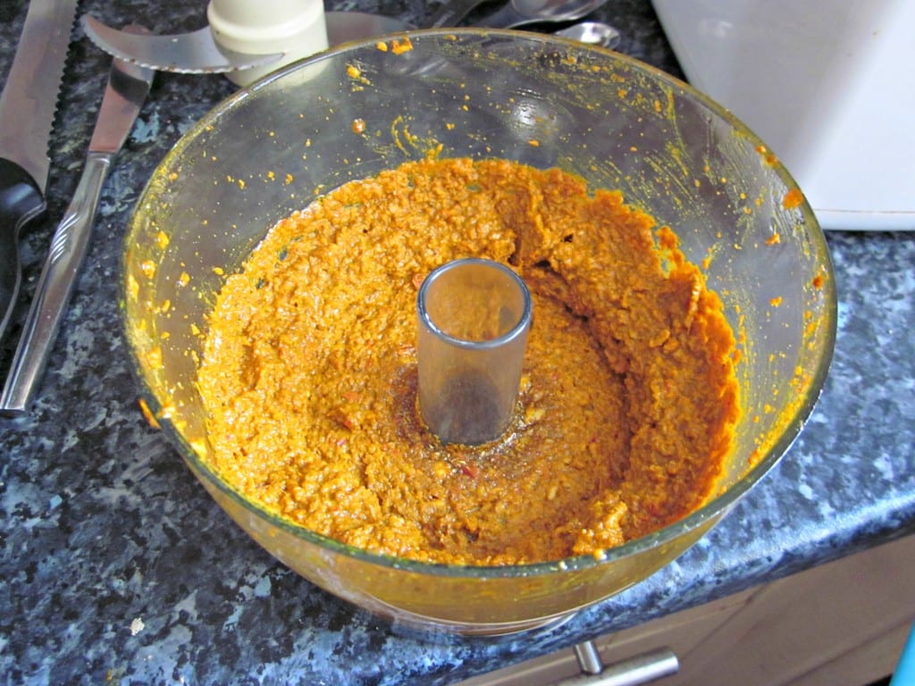 easy chicken tikka recipe - blend the paste