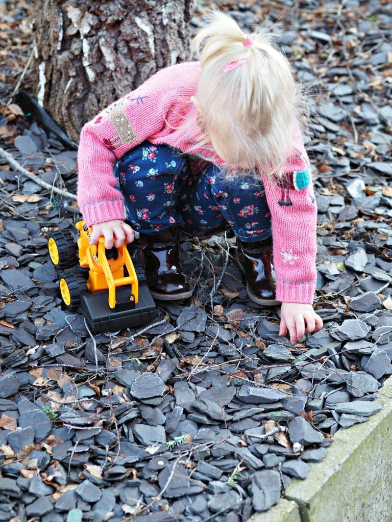 JCB Kids Wheel Loads Toys Review - Aria playing 3