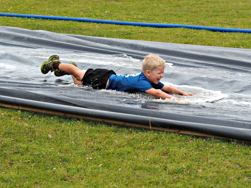 Muscle Acre July 2017 - sliding down