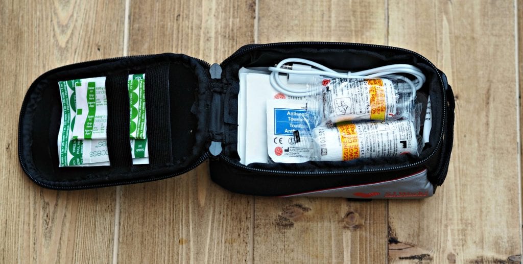  SJ Works Bike First Aid Kit Review - smartphone kit