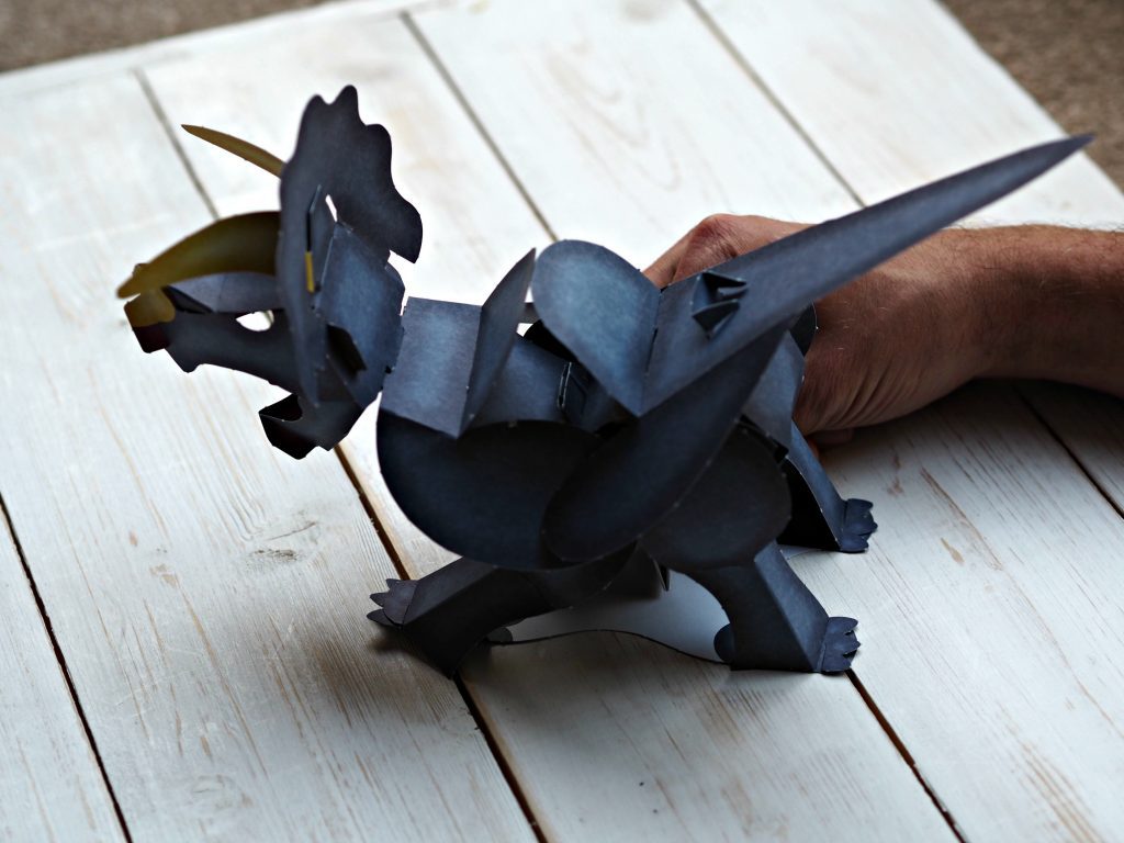 Make and Move Mega Dinosaurs - Triceratops model 2.