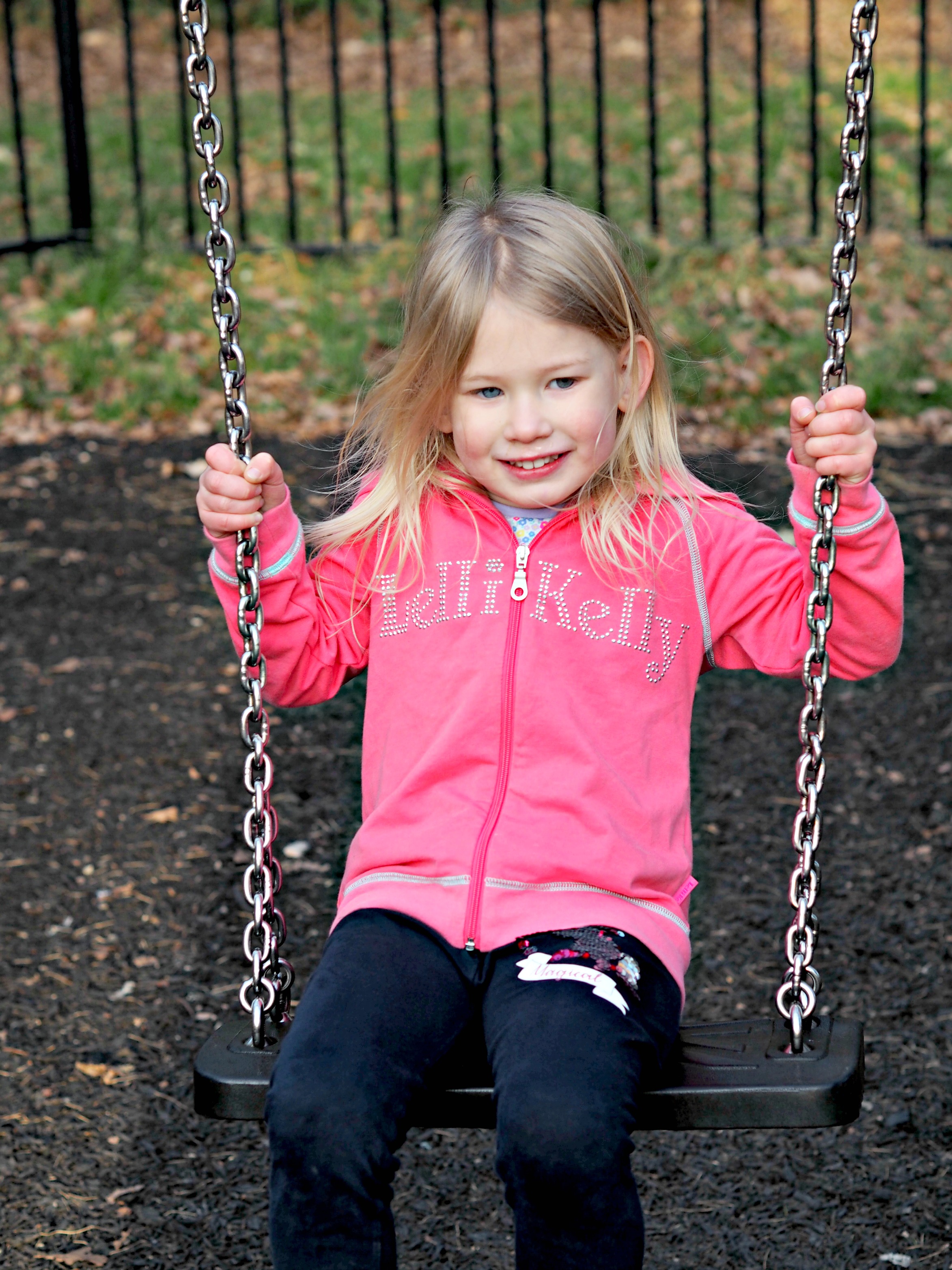 Aria on the swings