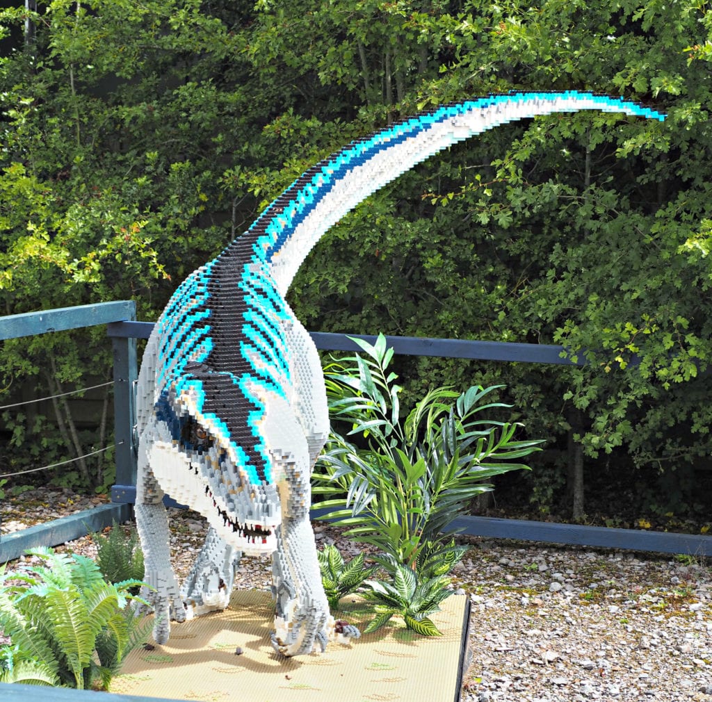 Brickosaurus velociraptor