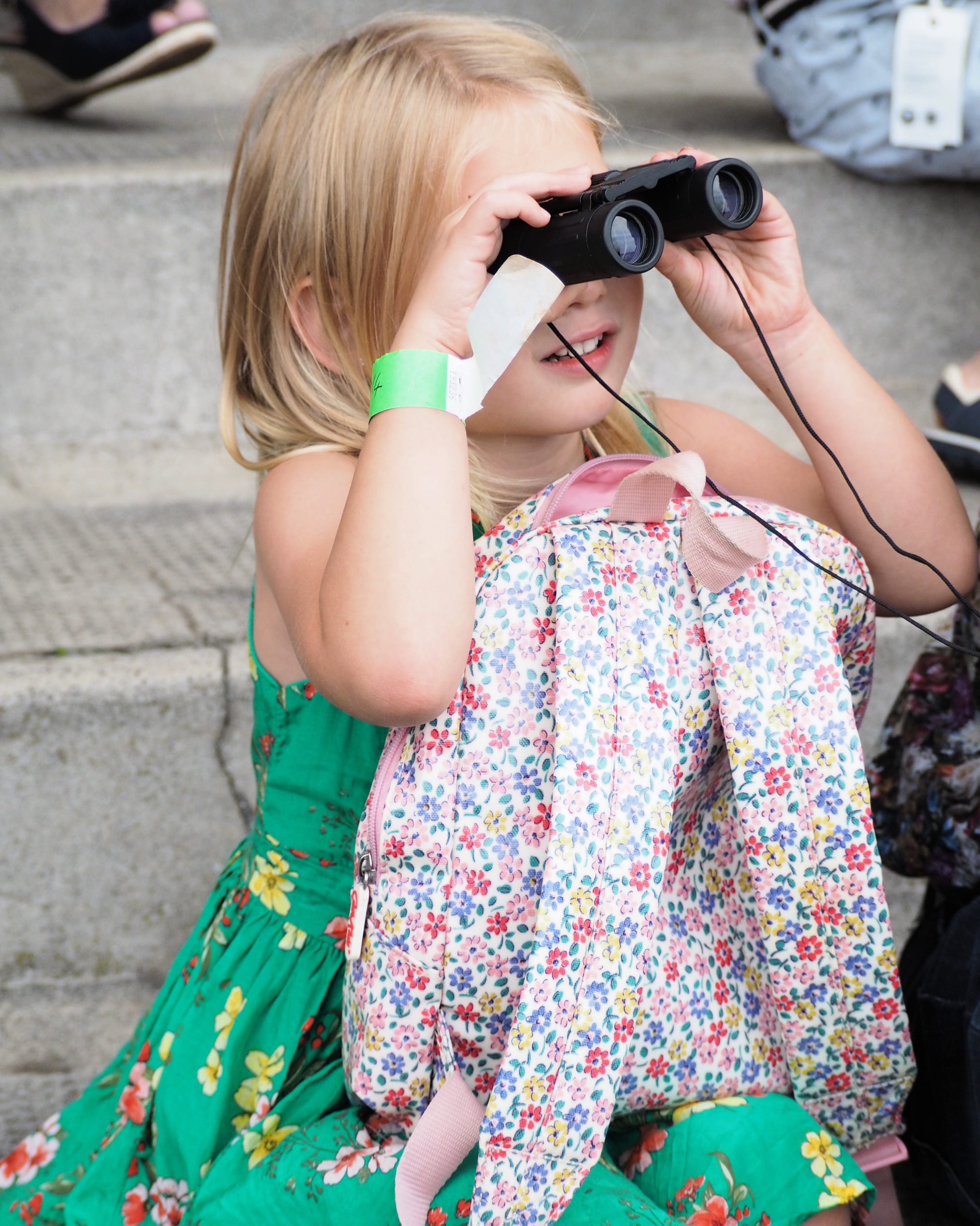 Aria watching the races