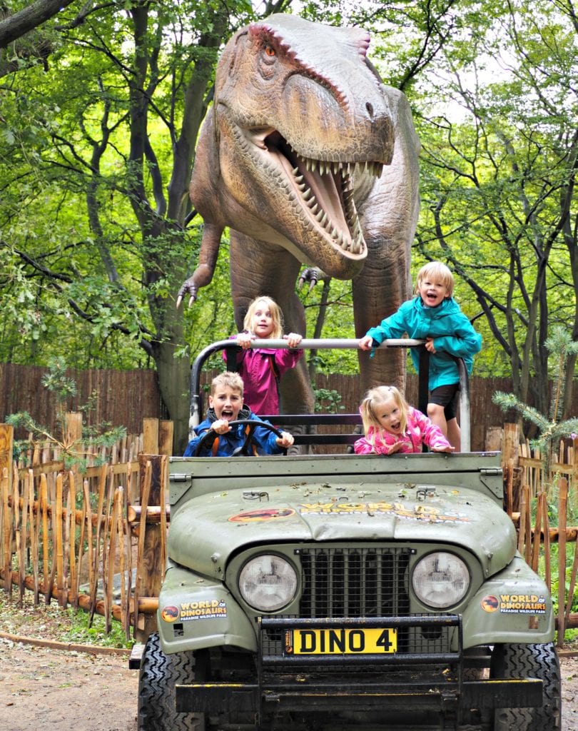 Logan and Aria at Paradise Wildlife Park with their cousins